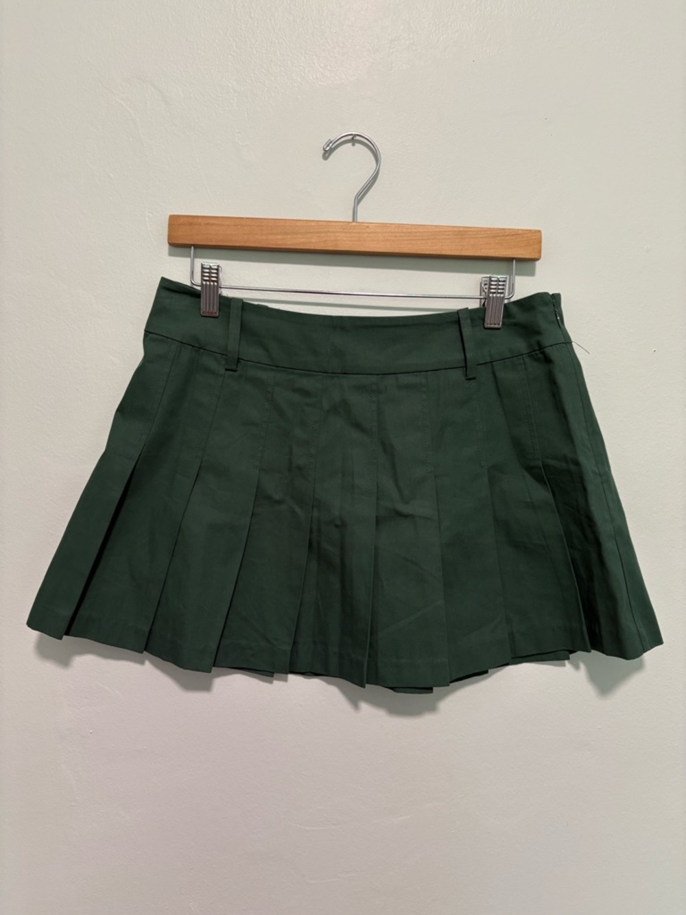 Wayf Dark Green Pleated Cotton Mini Skirt